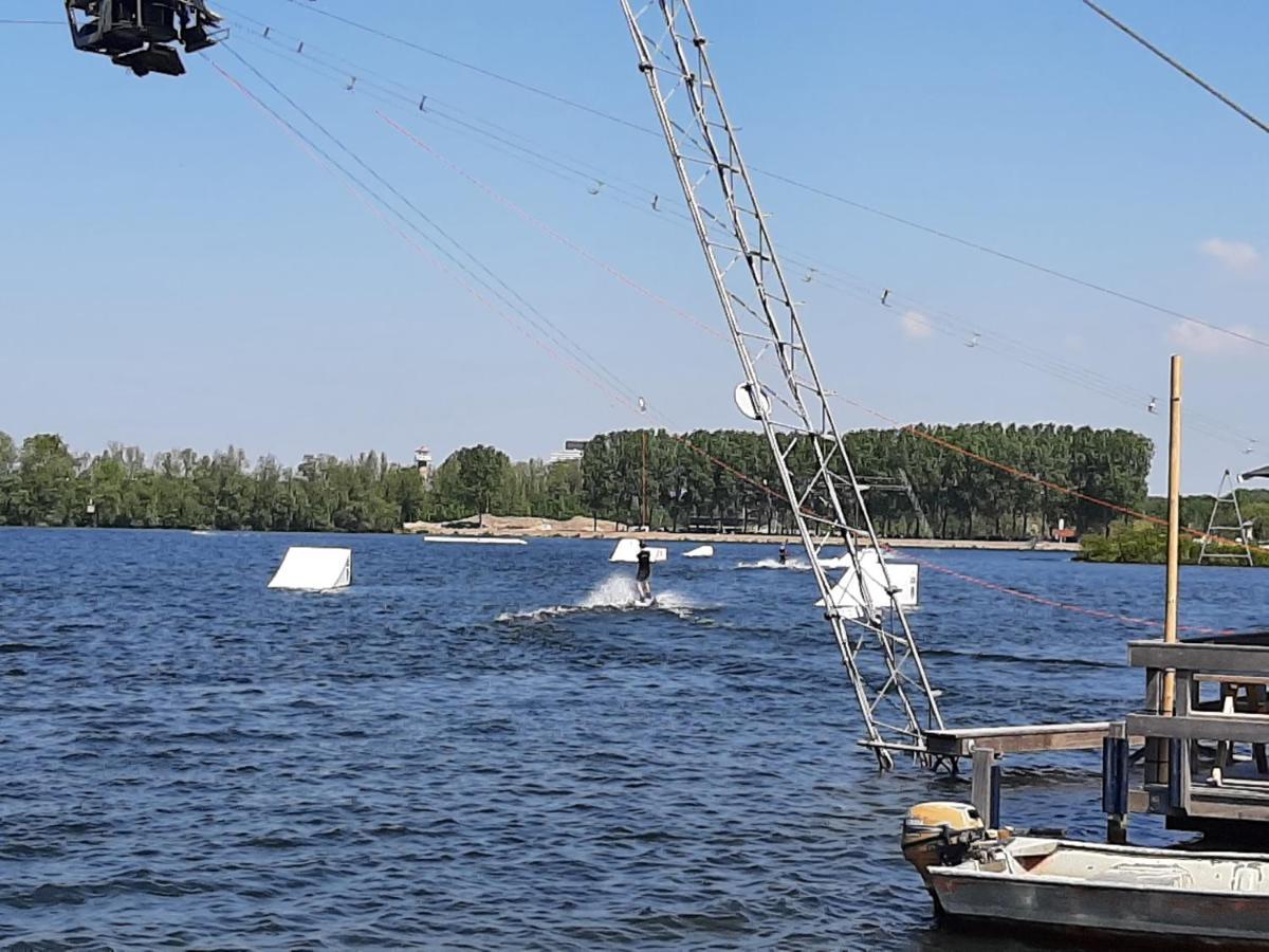 Aan De Kerkgracht Lägenhet Almere Exteriör bild