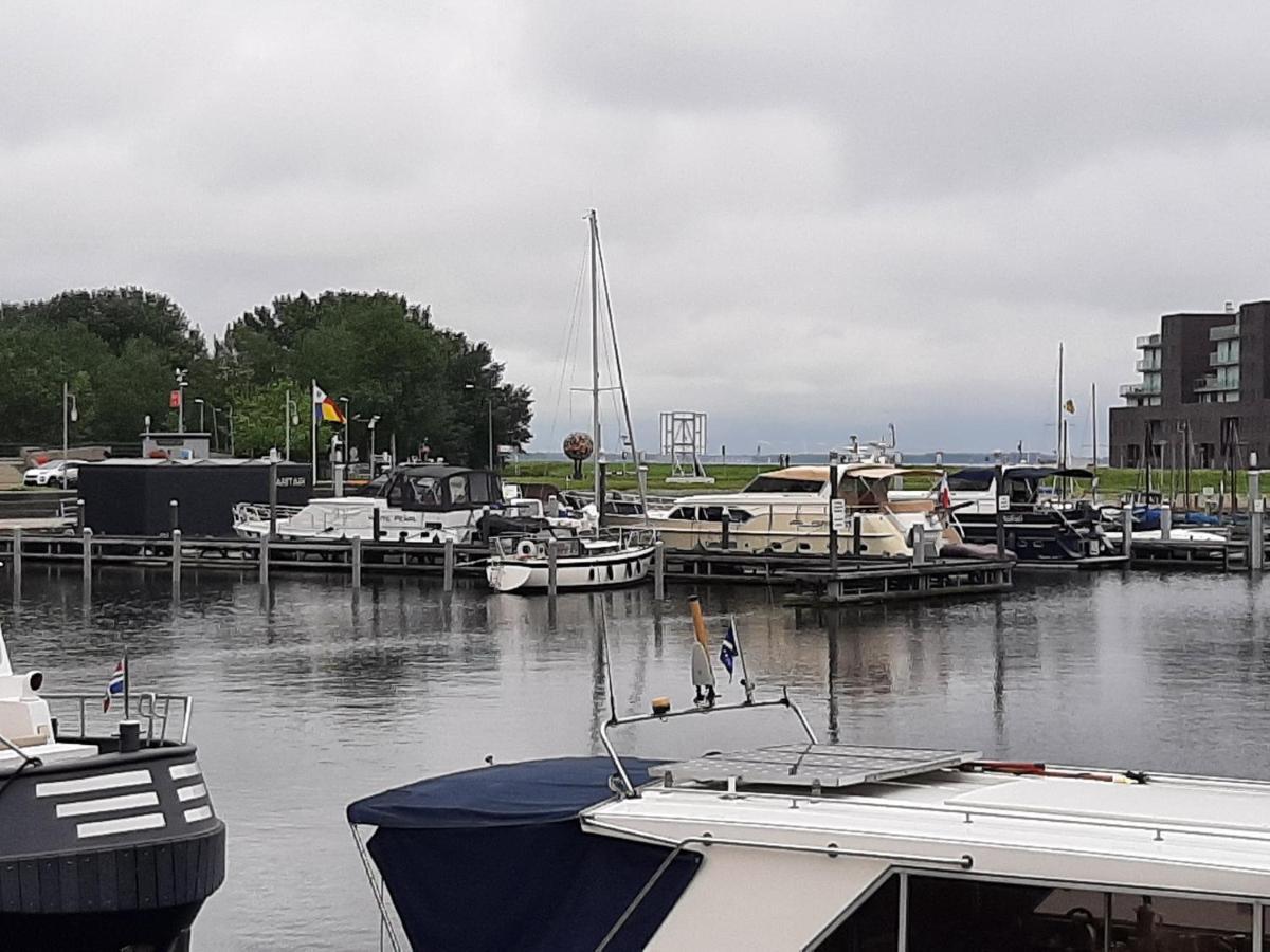 Aan De Kerkgracht Lägenhet Almere Exteriör bild